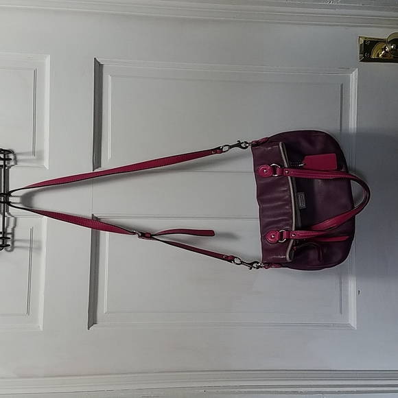 Coach Bag - Picture 4 of 16